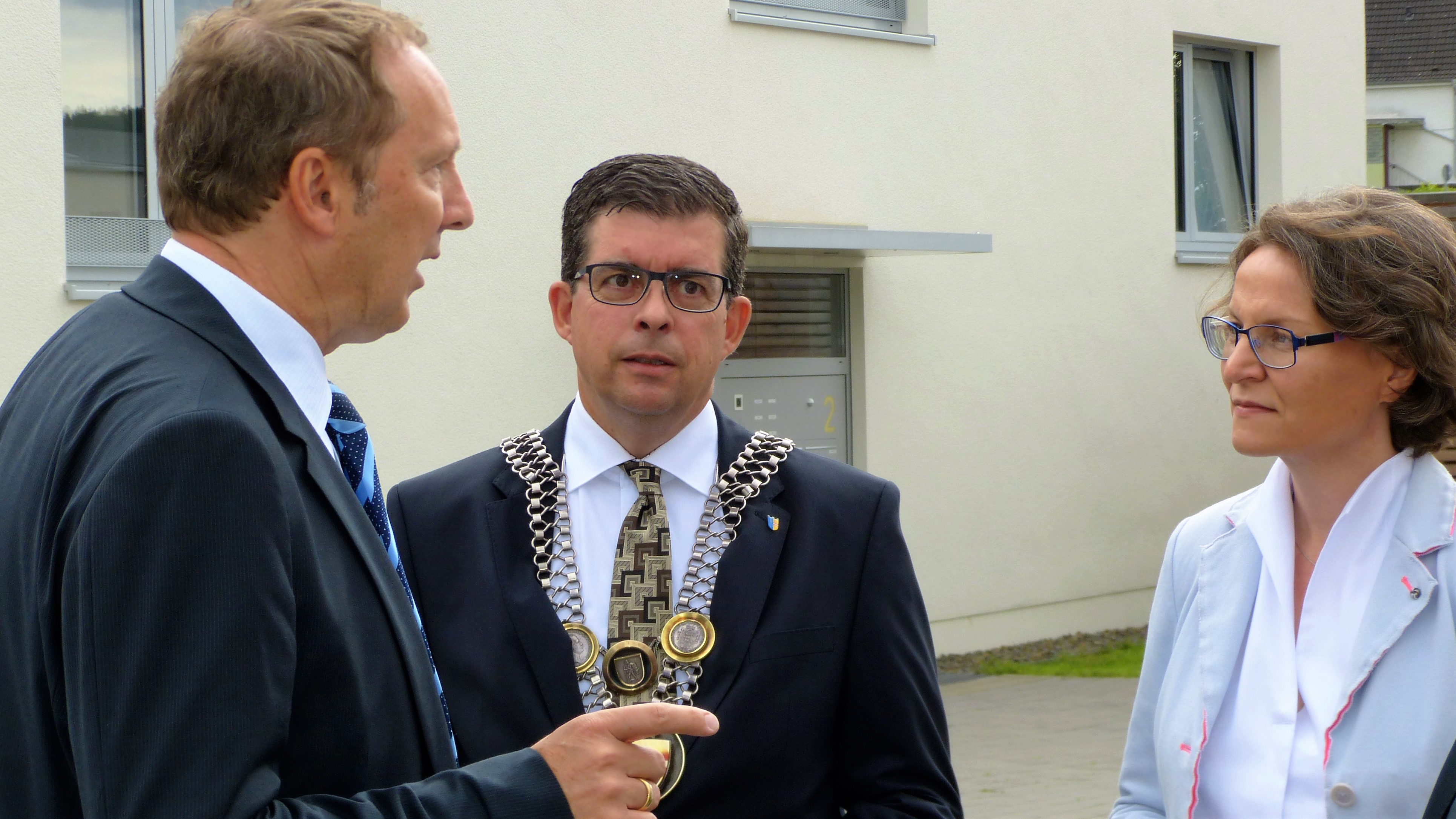 Wohnen auf dem Ackermanngelände: Jürgen Hefner erläutert das Konzept des Wohnviertels.